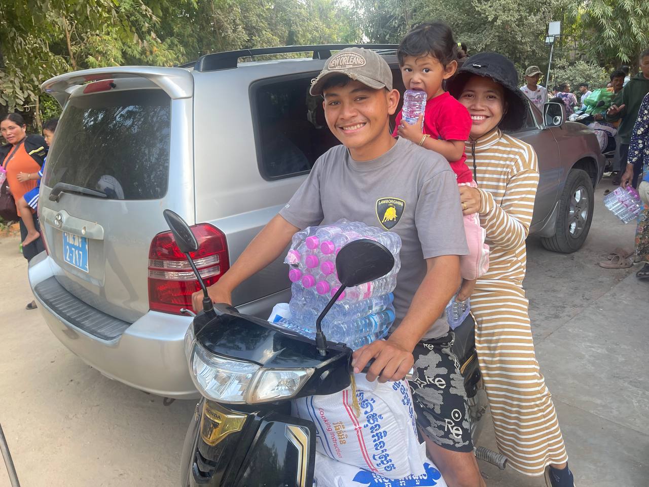 អង្គការម្លប់ឫស្សី ក្រោមជំនួយមូលនិធិគាំទ្រ របស់ដៃគូ FELM យើងបានផ្តល់ជំនួយជាកញ្ចប់ស្បៀង....